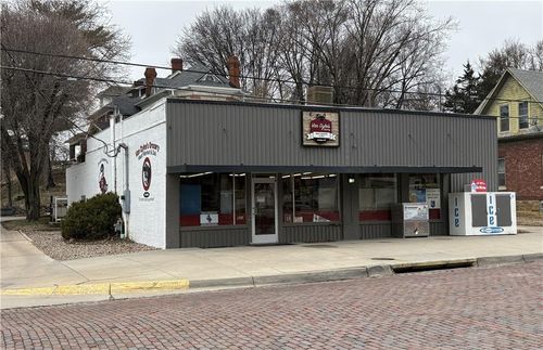 401 N 4th St, Atchison, KS, 66002-1934 | Card Image