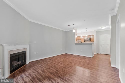 122-2204 Westcourt Ln, HERNDON, VA, 20170-5826 | Card Image