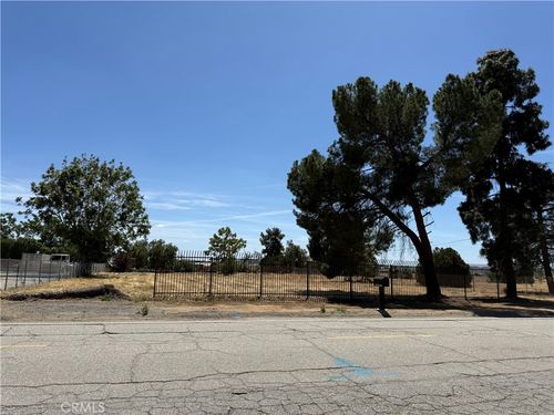 671 W Avenue L, Calimesa, CA, 92320 | Card Image