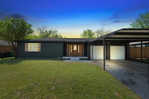6109 Saint Johns Ln, Fort Worth, TX, 76114-3121 | Card Image