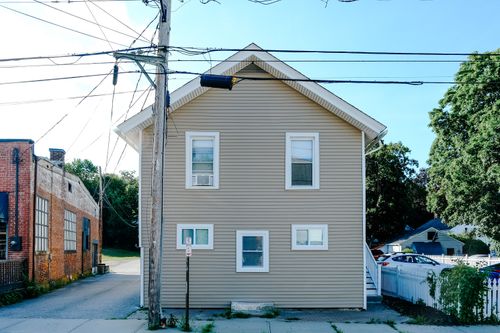 27 W Main St, Baltic, CT, 06330-1346 | Card Image