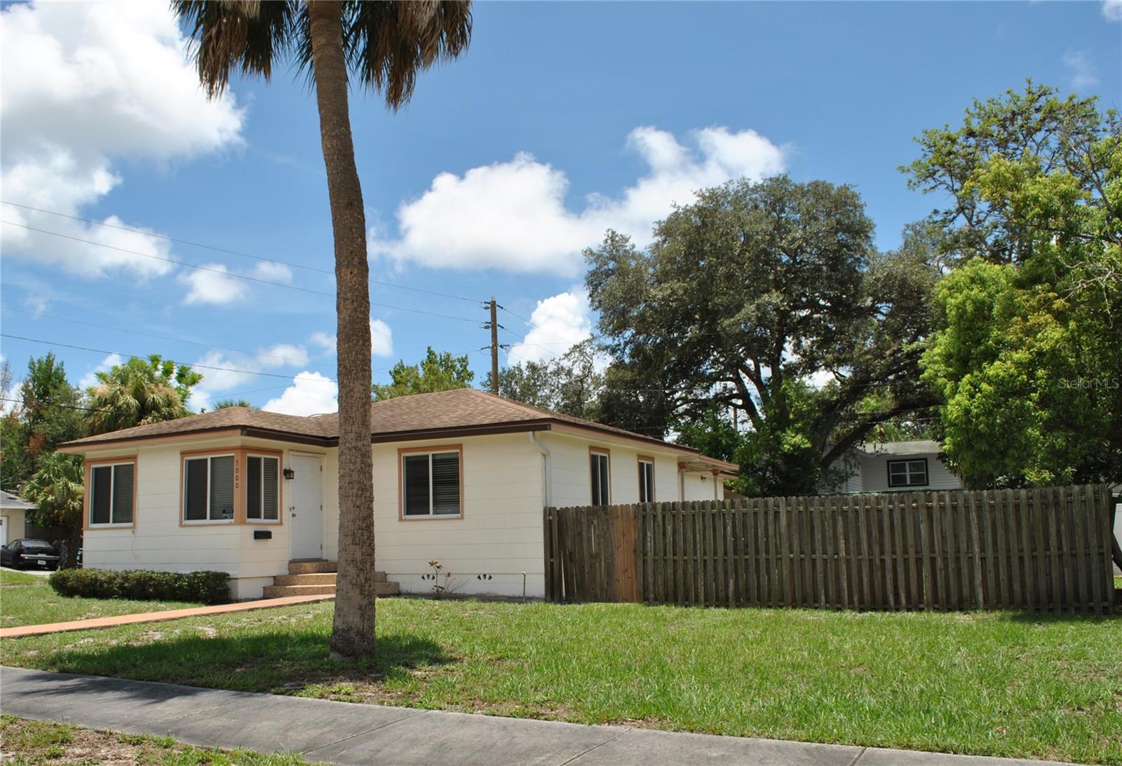 14th Ave, Saint Petersburg, FL 33710