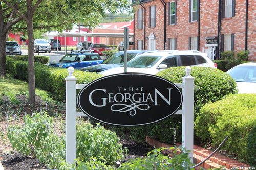 348-8401 N New Braunfels, San Antonio, TX, 78209 | Card Image