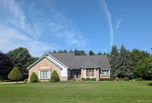 198 Coryell Dr, Oxford, MI, 48371-4255 | Card Image
