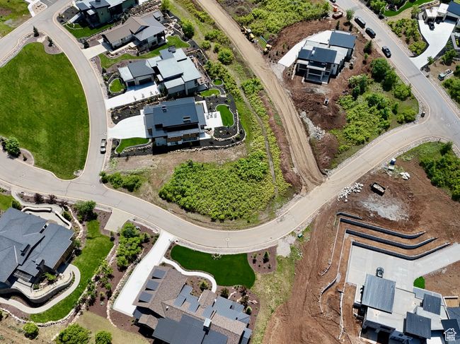 Aerial view of property and surrounding area with nearby suburban area | Image 12
