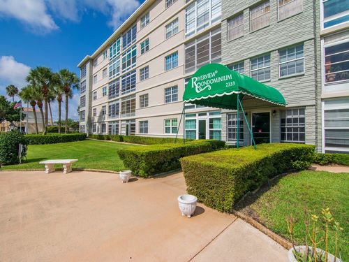 apt-207-2333 Indian River Blvd, Vero Beach, FL, 32960-5202 | Card Image