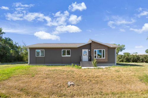 402 S B Ave, New Underwood, SD, 57761-3011 | Card Image