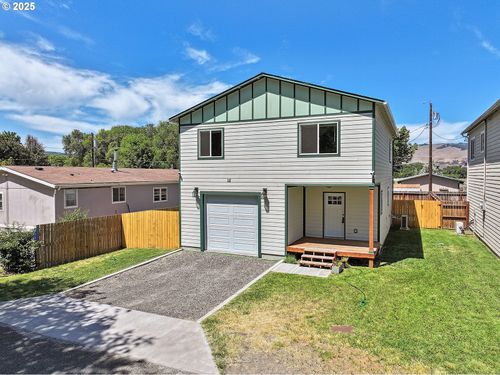 911 Poplar Dr, Dallesport, WA, 98617-0804 | Card Image