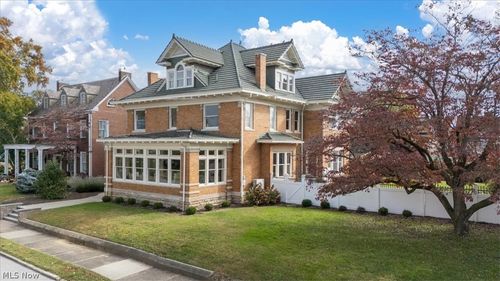 1358 Market St, Parkersburg, WV, 26101-3904 | Card Image