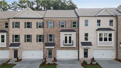 2737 Hallwood Ln, Suwanee, GA, 30024-2961 | Card Image