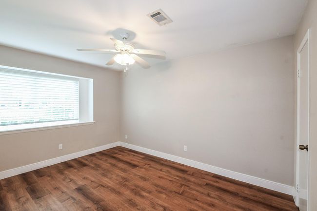 19406 Enchantington Cir, House other with 3 bedrooms, 2 bathrooms and 2 parking in Spring TX | Image 20