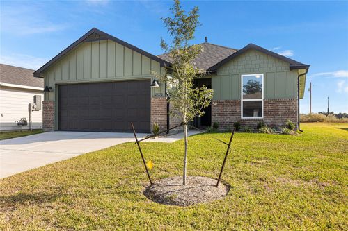 25770 John Wayne Rd, Splendora, TX, 77372-5662 | Card Image