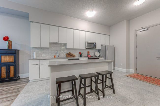 210 - 73 Arthur St S, Condo with 1 bedrooms, 1 bathrooms and null parking in Guelph ON | Image 8