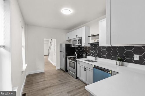 1215 W 3rd St, WILMINGTON, DE, 19805-3627 | Card Image