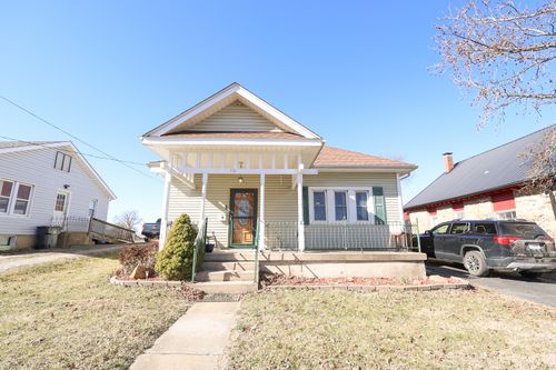 111 E Mulberry St, Huntsville, MO, 65259-1128 | Card Image