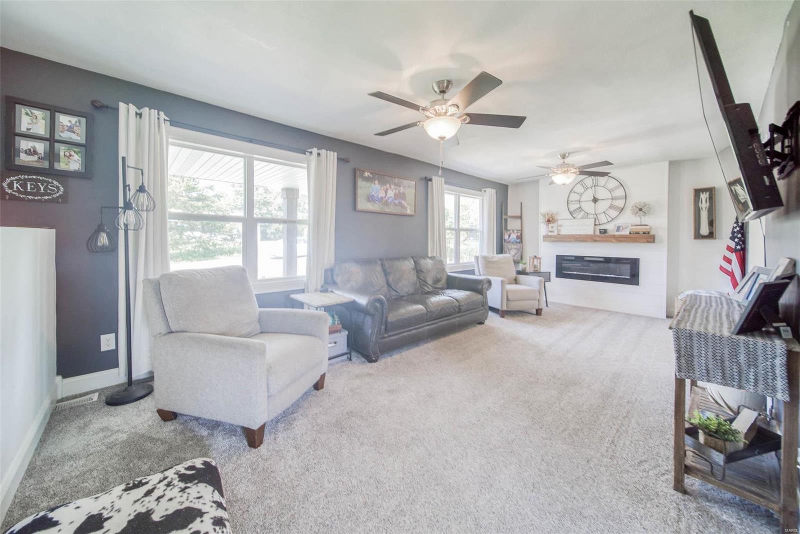 Carroll Dr, Rolla, MO 65401