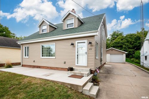 419 N Willow St, Toluca, IL, 61369-9456 | Card Image