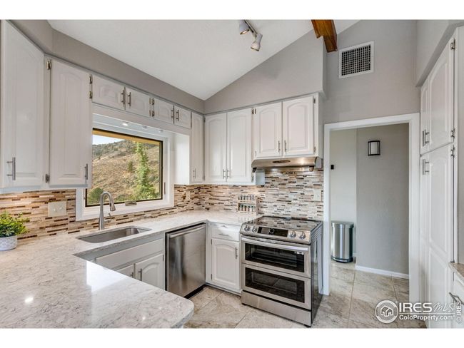 6300 Feldspar Ct, House other with 3 bedrooms, 3 bathrooms and null parking in Bellvue CO | Image 11