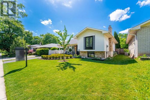 39 Culham St, Oakville, ON, L6H1G3 | Card Image