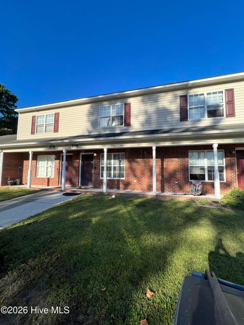 216 Palace Cir, Jacksonville, NC, 28546-7222 | Card Image