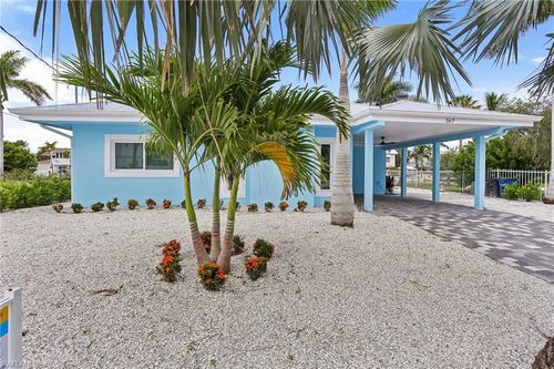 267 Flamingo St, FORT MYERS BEACH, FL, 33931-4311 | Card Image