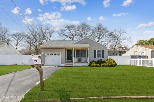 449 Ann Ave, Brick, NJ, 08724-2101 | Card Image