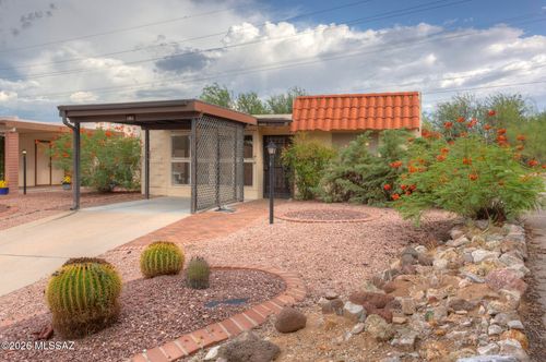 77 W Calle Del Lago, Green Valley, AZ, 85614-3022 | Card Image