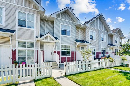 3174 New Brighton Gardens Se, Calgary, AB, T2Z0A7 | Card Image