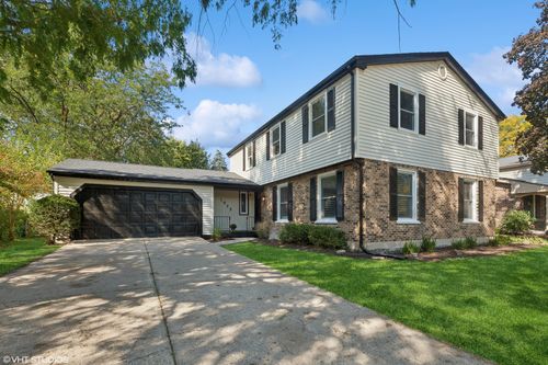 1525 Chickasaw Dr, Naperville, IL, 60563-1305 | Card Image