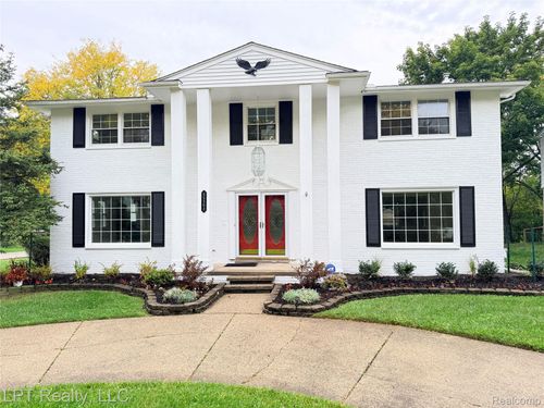 25503 Arden Park Dr, Farmington Hills, MI, 48336-1621 | Card Image