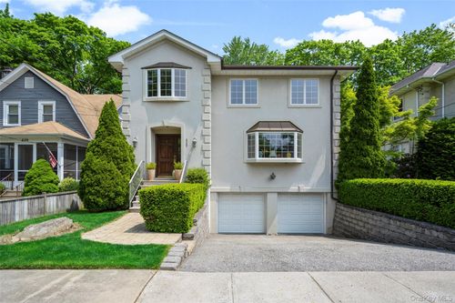 525 Carroll Ave, Mamaroneck, NY, 10543-2029 | Card Image