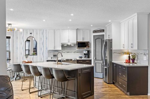 390 Cove Rd, Chestermere, AB, T1X1J6 | Card Image