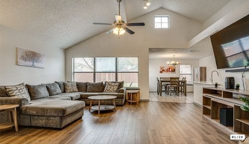 562 Stringfellow Dr, Coppell, TX, 75019-4837 | Card Image
