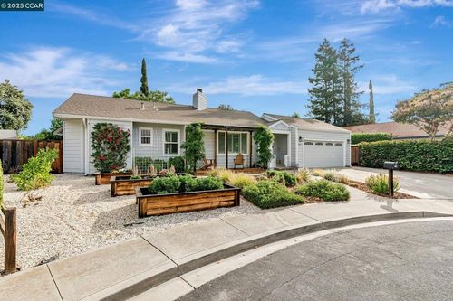 4871 Thiessen Ct, Concord, CA, 94521-2200 | Card Image