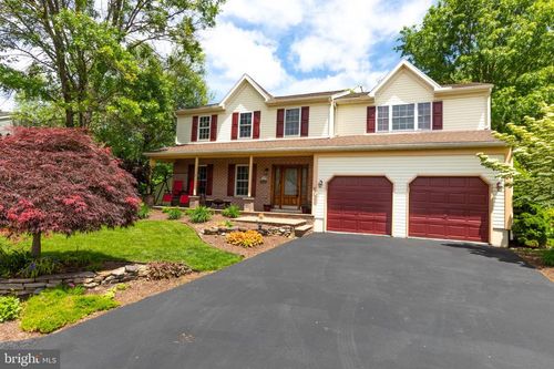 4361 Sutton Cir, READING, PA, 19606-8916 | Card Image