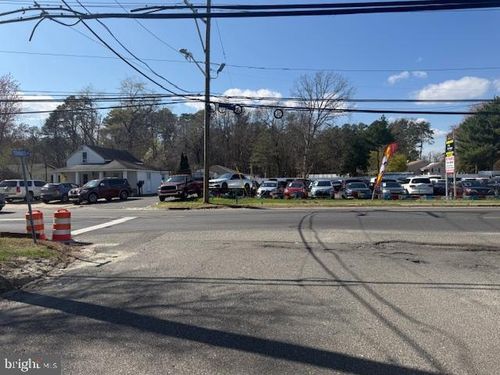 201 Cross Keys Rd, Berlin, NJ, 08009-9415 | Card Image