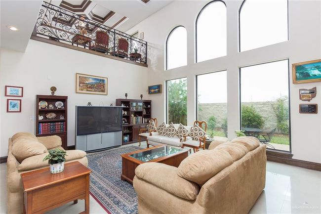 3101 Page Ave, House other with 4 bedrooms, 4 bathrooms and 2 parking in Edinburg TX | Image 4