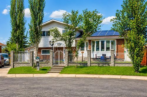 204 Whiteview Close Ne, Calgary, AB, T1Y1R3 | Card Image