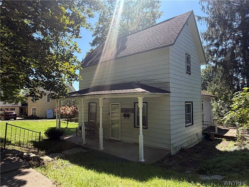 105 Scott Ave, Wellsville, NY, 14895-1218 | Card Image