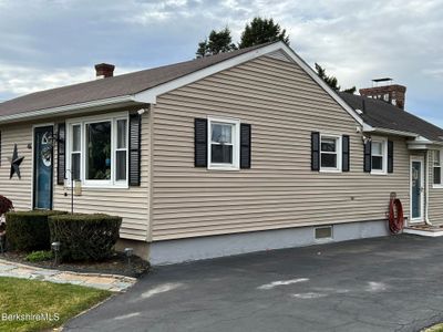 46 Baldwin Ave, House other with 3 bedrooms, 2 bathrooms and null parking in Pittsfield MA | Image 3