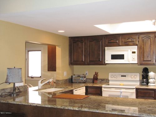 5602 N Camino Del Sol, Tucson, AZ, 85718-4406 | Card Image