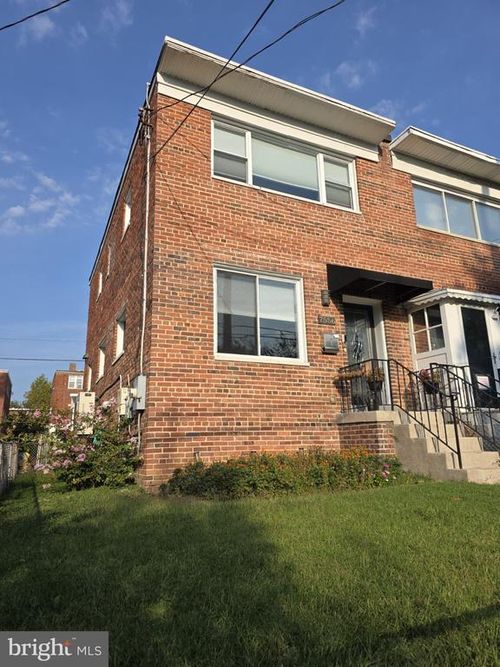 7556 8th St Nw, WASHINGTON, DC, 20012-1814 | Card Image