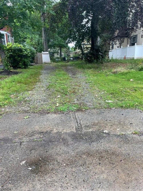 64 Beech St, East Orange, NJ, 07018-3004 | Card Image