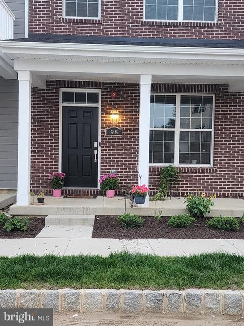 98 King St, BENSALEM, PA, 19020-1258 | Card Image