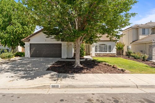 9808 N Whitney Avenue, Fresno, CA, 93720 | Card Image