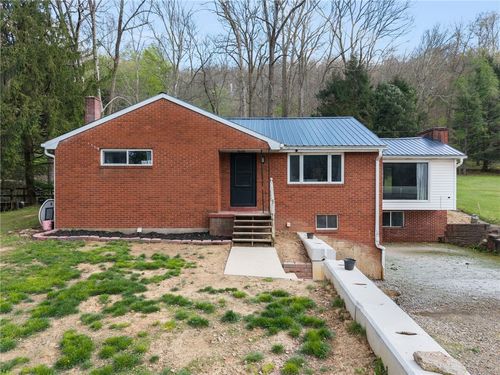 14903 Route 286 Hwy W, Clarksburg, PA, 15725-7043 | Card Image