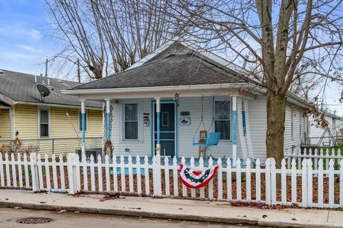 1631 P Ave, New Castle, IN, 47362-2267 | Card Image