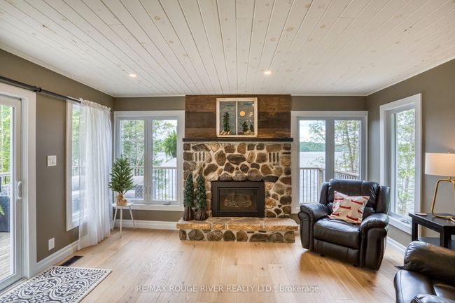 1039 W Cottage Dr, House other with 4 bedrooms, 2 bathrooms and 8 parking in Ompah ON | Image 18