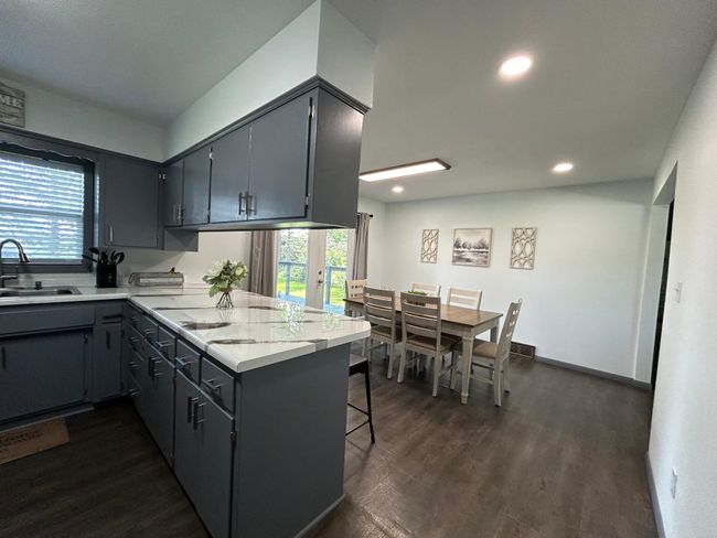 Breakfast bar | Image 15