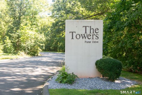 102s-2 Putter Dr, Wallingford, CT, 06492-5035 | Card Image